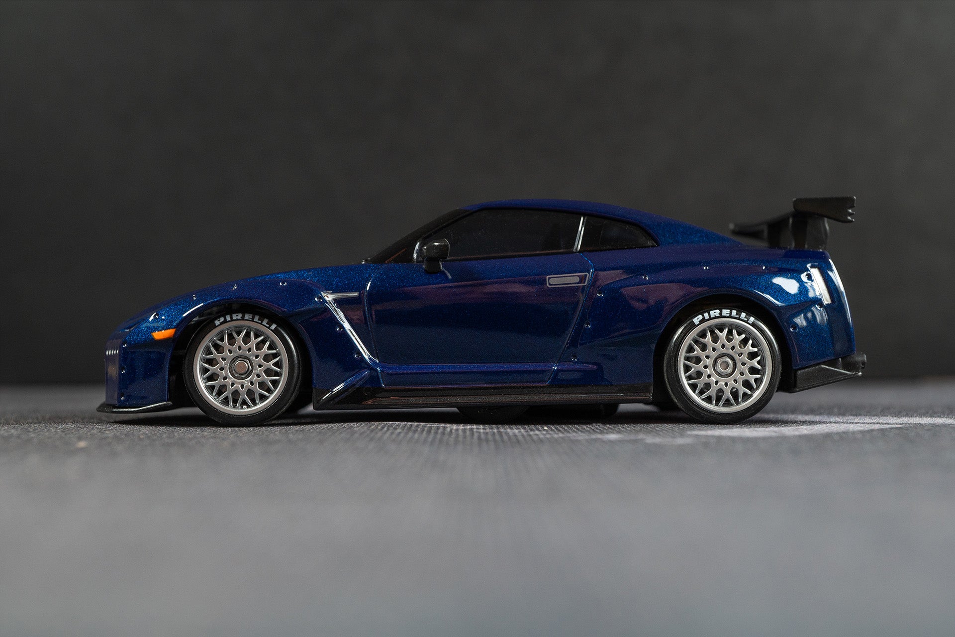 BBS Motorsport-Radsatz Silber Pirelli