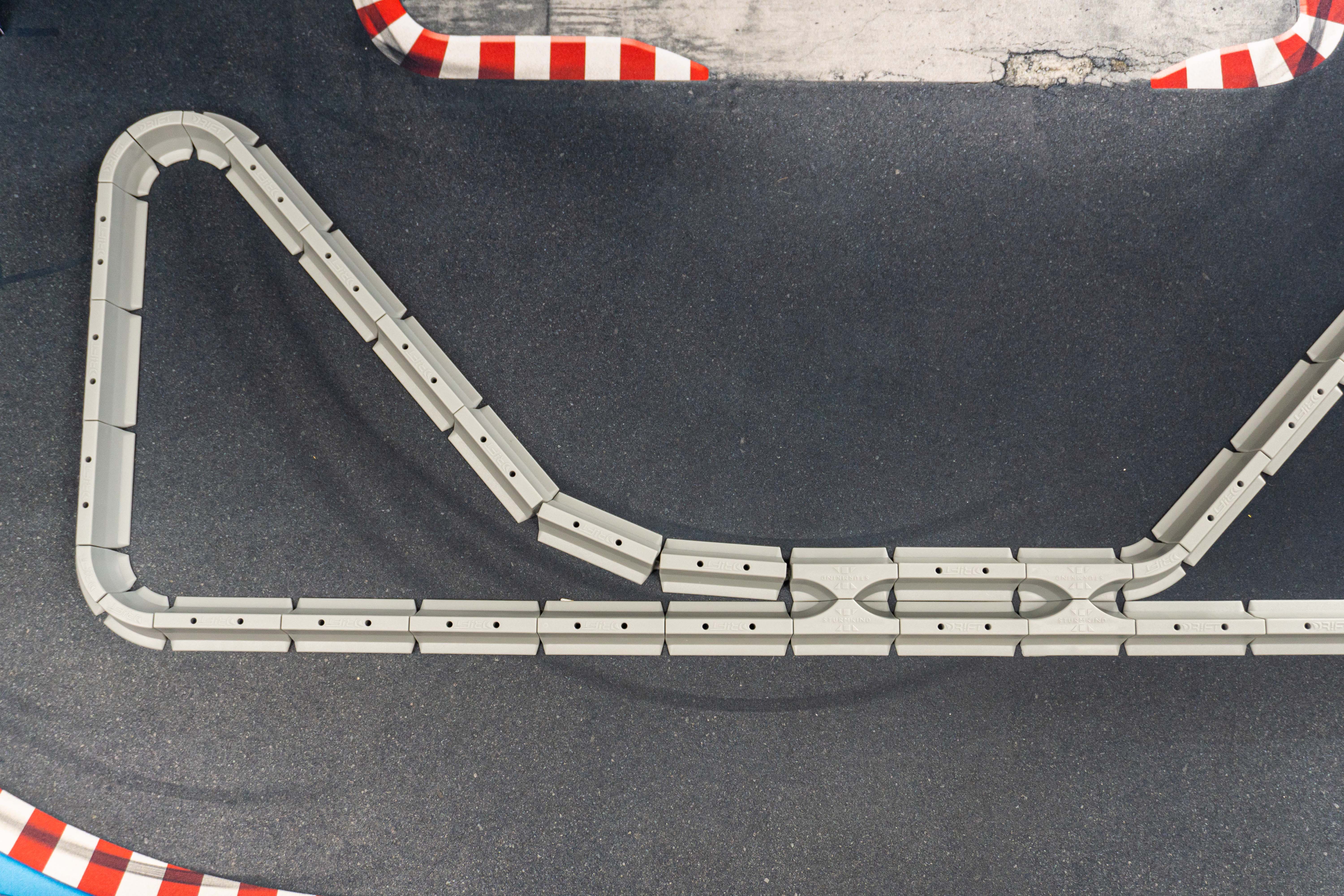 Streckenbegrenzung Set - Beton - 64 Teile