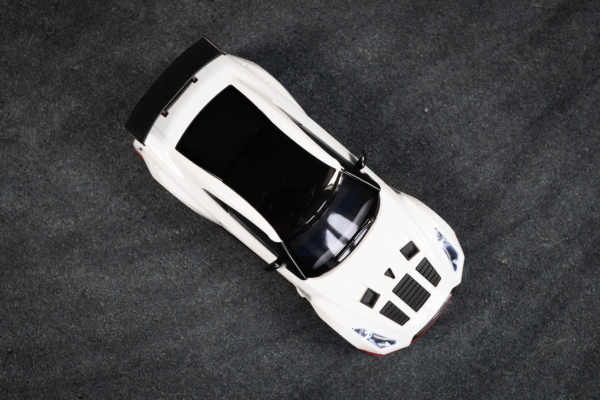 Nissan GT-R (R35) White
