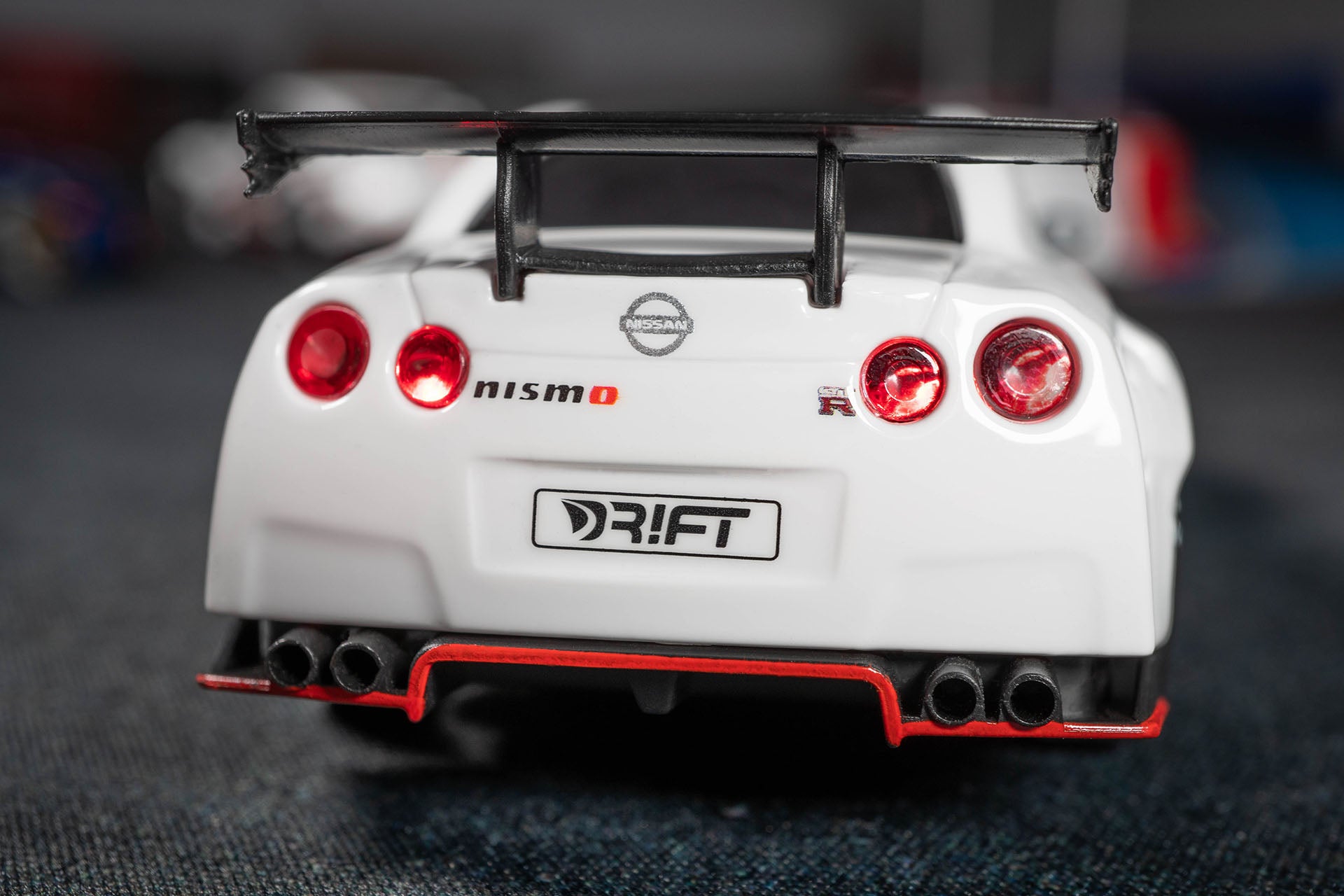 Nissan GT-R (R35) White